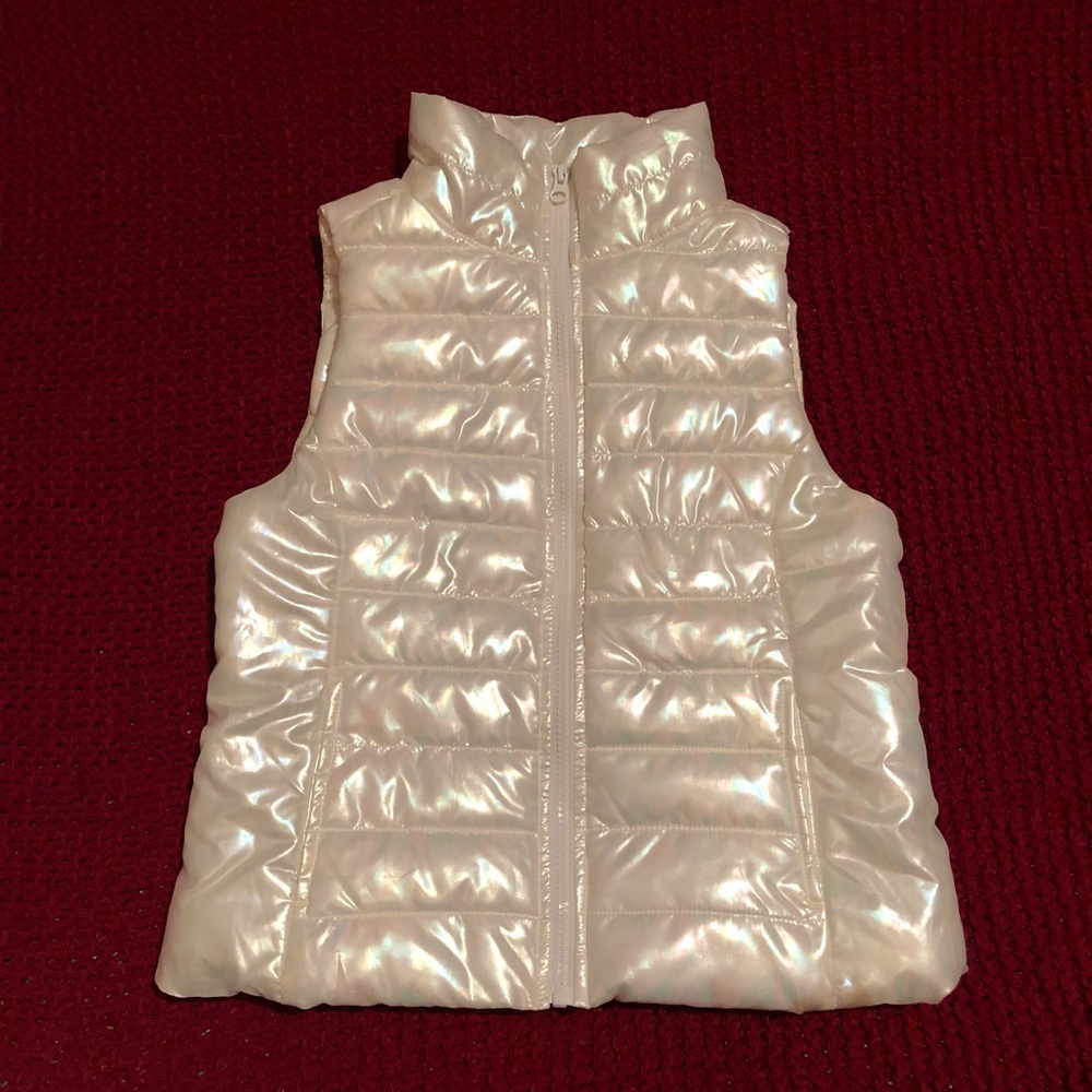 NWT Iridescent White puffer vest